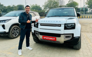 Satish Kushwaha लैंड रोवर डिफेंडर (Land Rover Defender)